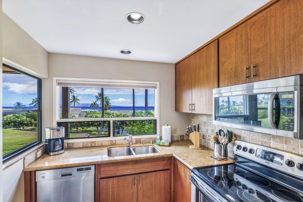 Fully equipped kitchen