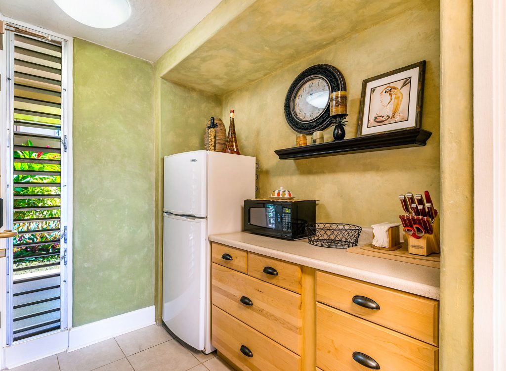 Other side of kitchen