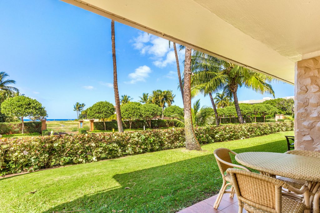 Ocean views from lanai