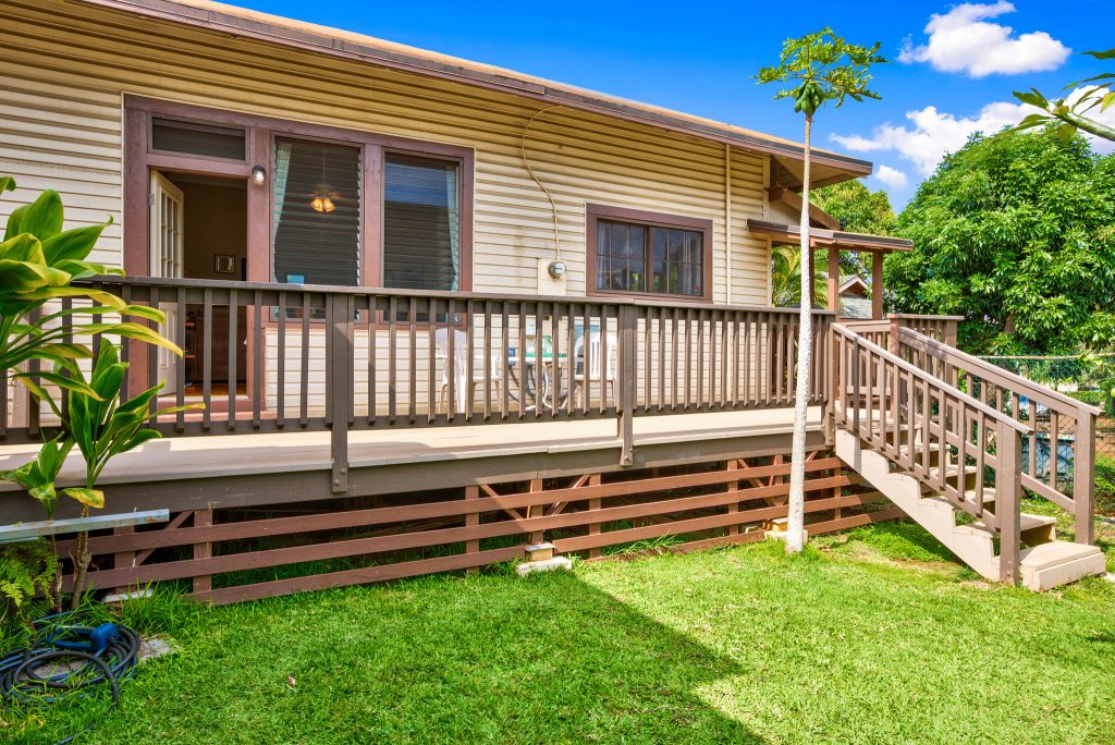 Lanai and lawn