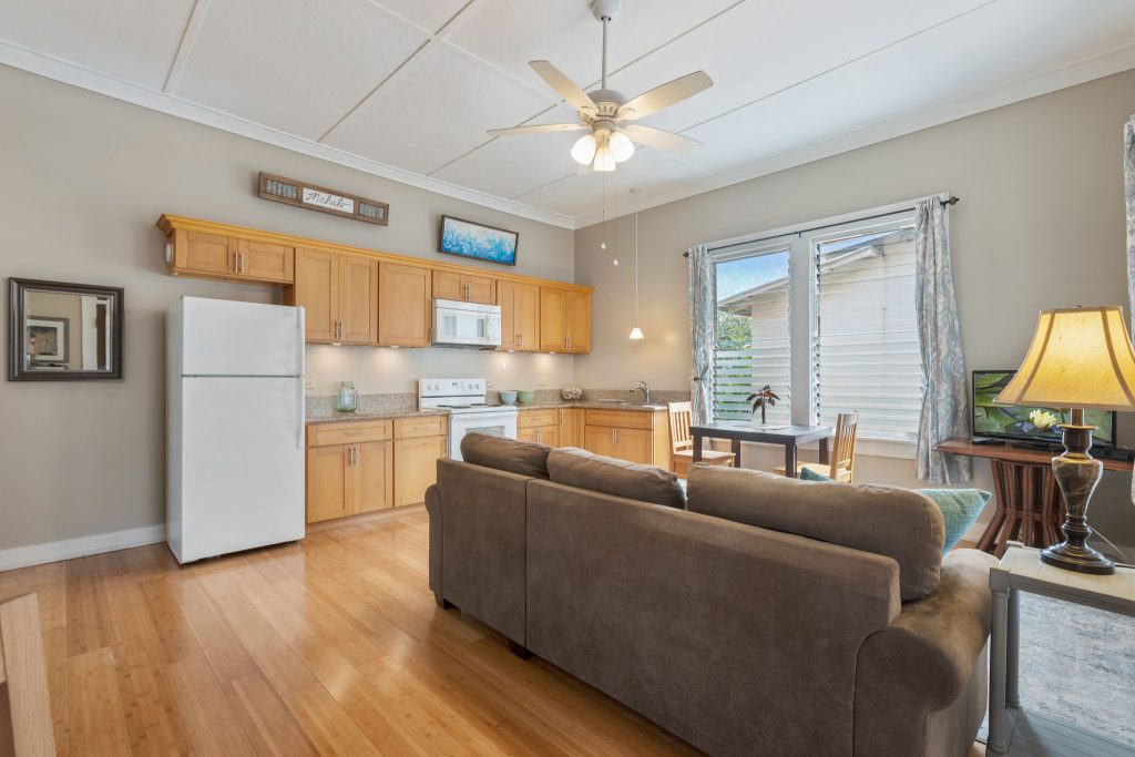 Living & Kitchen